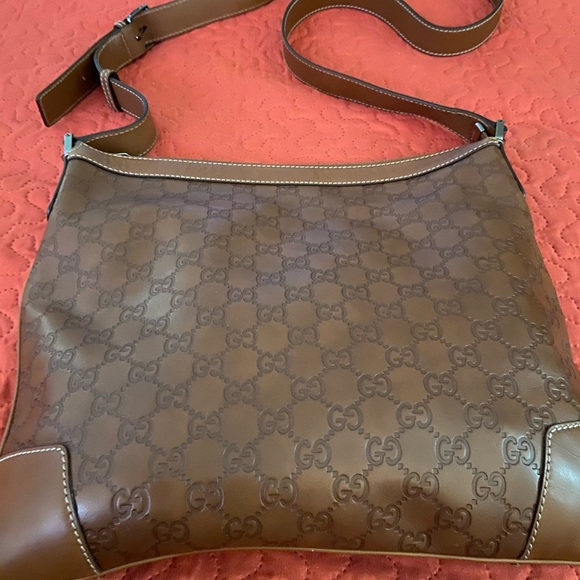 Gucci leather authentic crossbody bag - Picture 3 of 9
